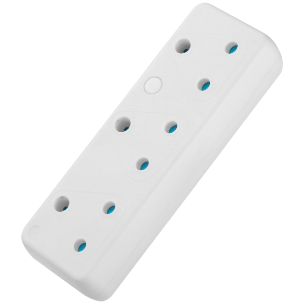 Switched 3-Way 16a Adaptor